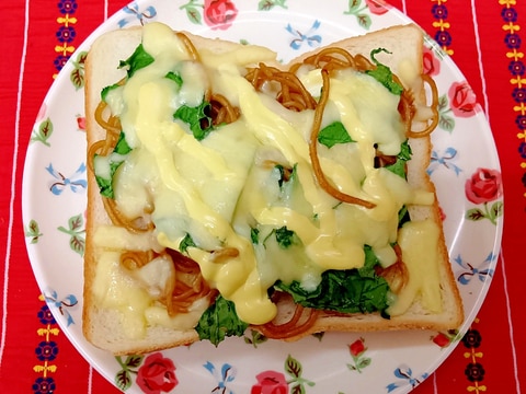 焼きそばピザトースト